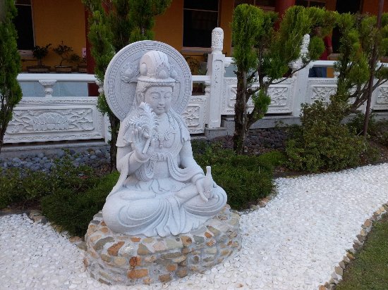 Fo Guang Shan Chung Tian Temple