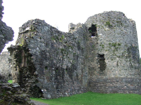 Old Inverlochy Castle