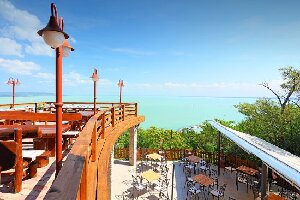 Echo Cafe and Restaurant