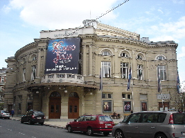 Raimund Theater