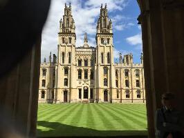 Experience Oxfordshire - Oxford Official Walking Tours