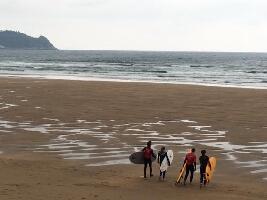 Pukas Surf Eskola Zarautz