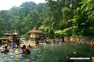 Cangar Batu Hot Spring