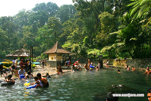 Cangar Batu Hot Spring