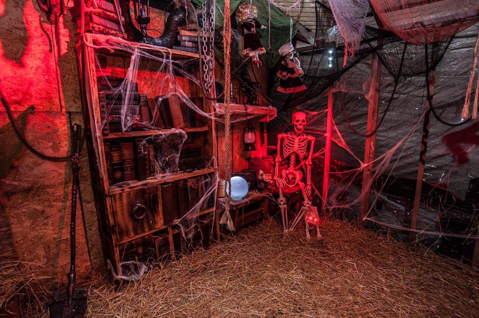 Haunt Manor - Hayrides and Haunted Houses