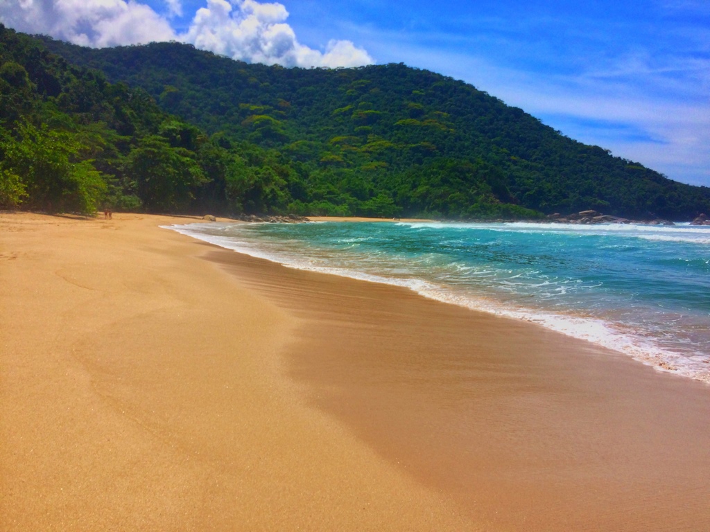 Praia do L&aacute;zaro