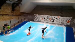 Wave Surf Caf&eacute;