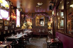 Whiski Bar and Restaurant