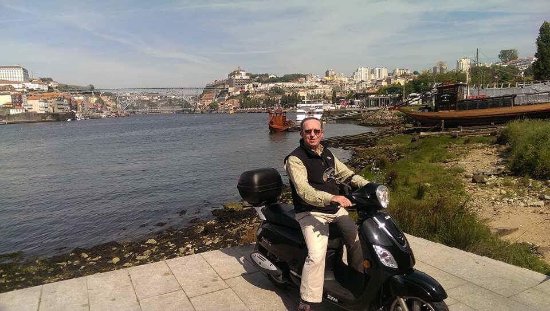 Vieguini - Bike and Scooter Rental Porto