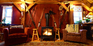 Wolf Den Hostel & Nature Retreat Canada Hostel