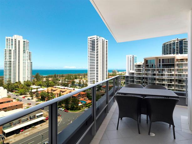 Meriton Suites Broadbeach
