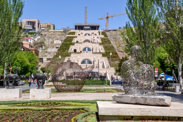 Cascade Complex