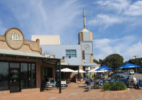 Mount Martha Village Shopping Centre