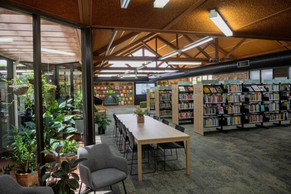 Redbank Plains Library