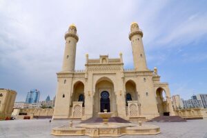 Taza Pir Mosque