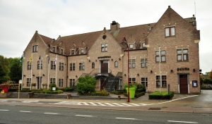 Haaltert Town Hall