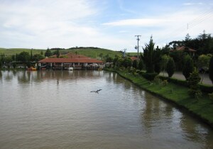 Parque das Tuias