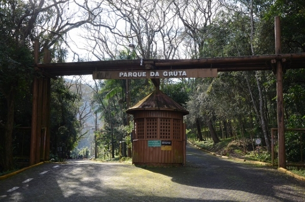 Parque da Gruta dos Indios (Indian Cave Park)