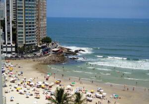 Pitangueiras Beach