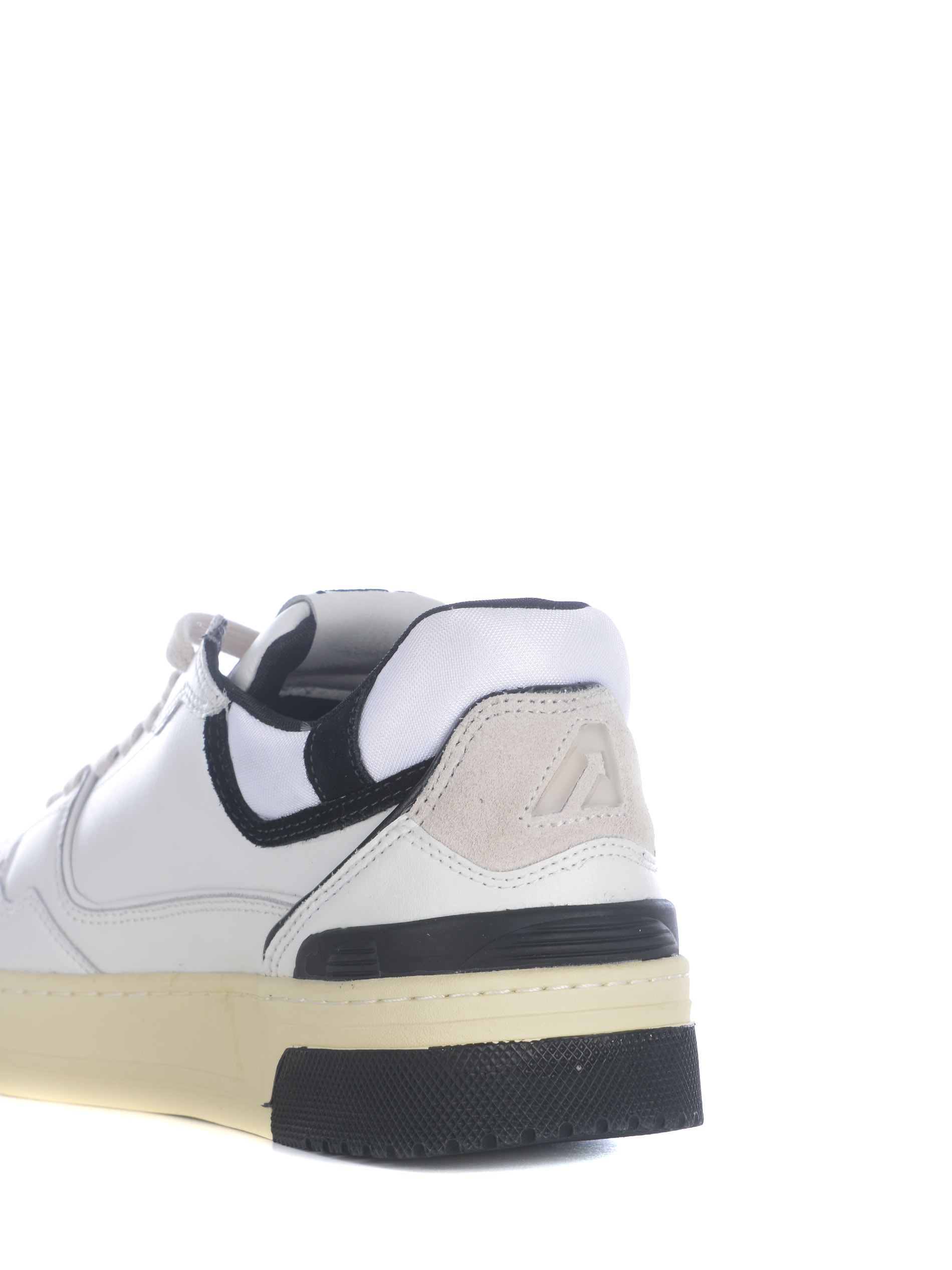Autry White Low Top Sneakers With Black Details And Logo Patch In Leather And Suede Man In Bianco Nero