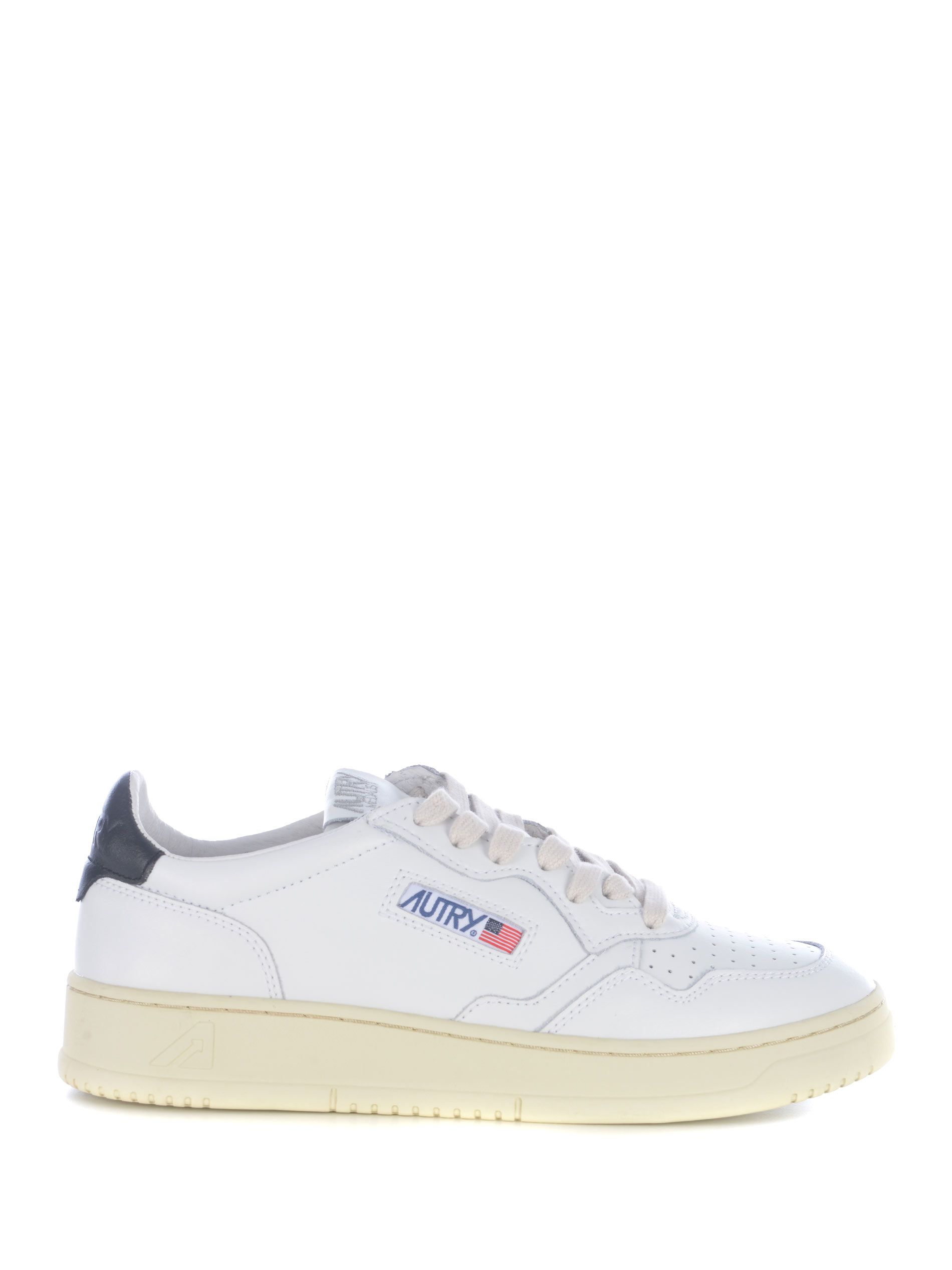 Autry Medalist Low-top Sneaker In Bianco