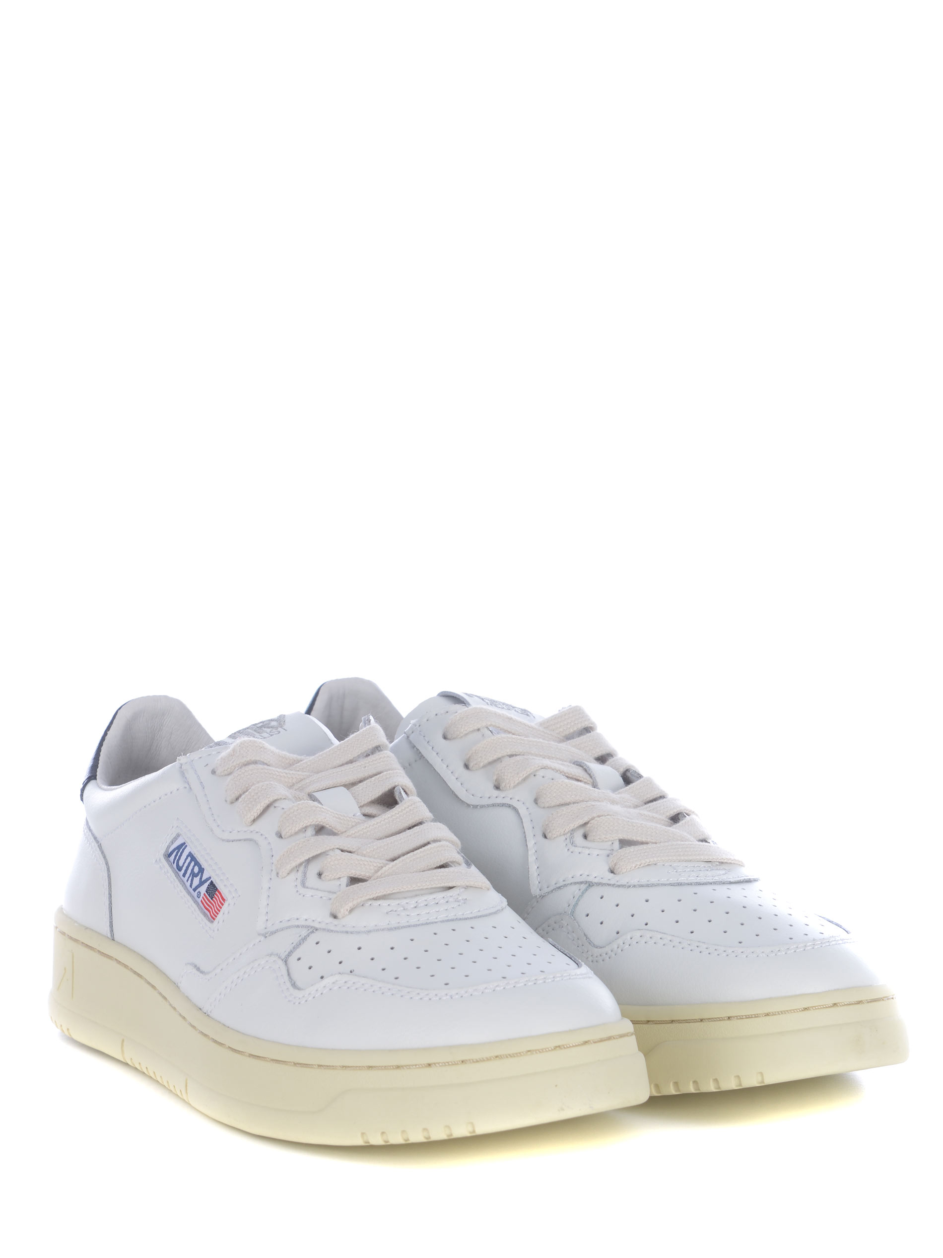 Autry Medalist Low-top Sneaker In Bianco