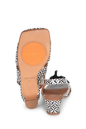 Sandali Chie Mihara CHIE MIHARA | Sandali | YETINANEGRO