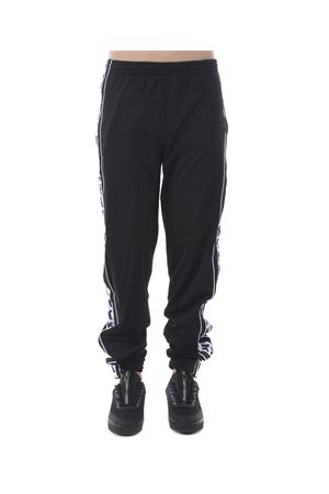 pantaloni kappa kontroll