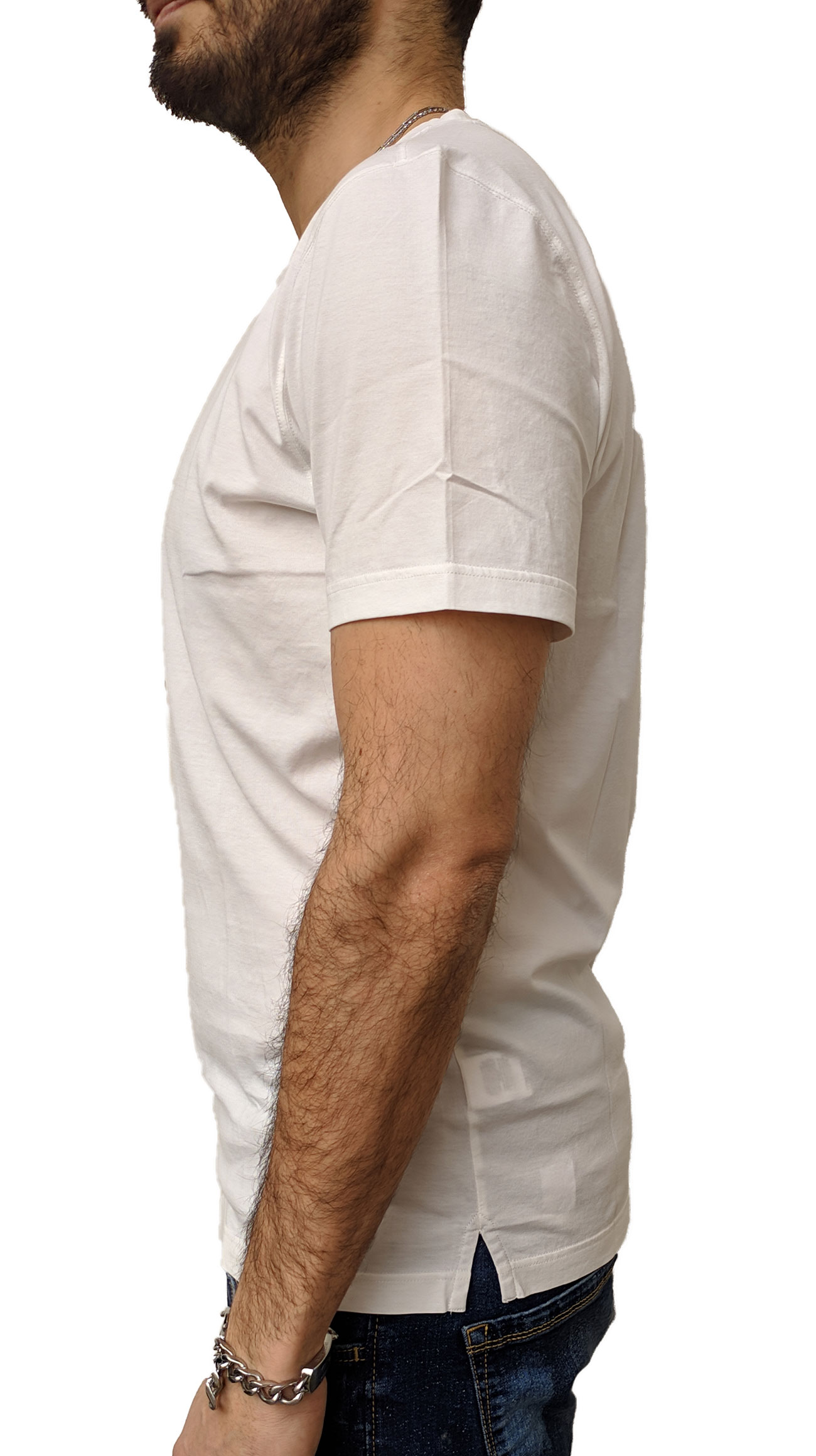 t shirt bianca sottogiacca