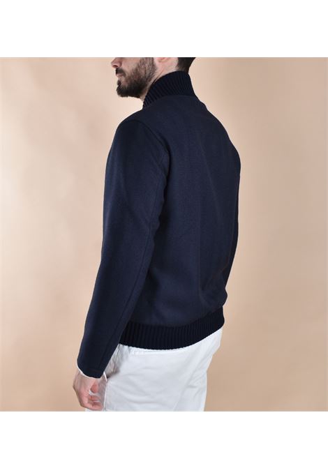  OUTFIT ITALY | J006174