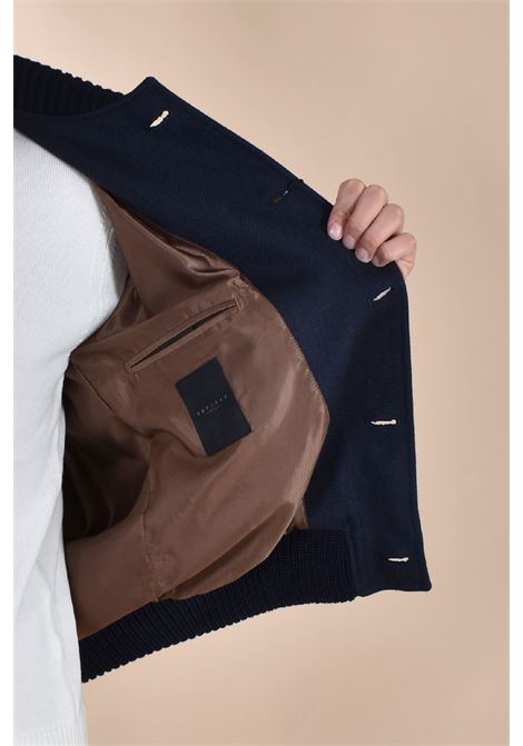  OUTFIT ITALY | J006174