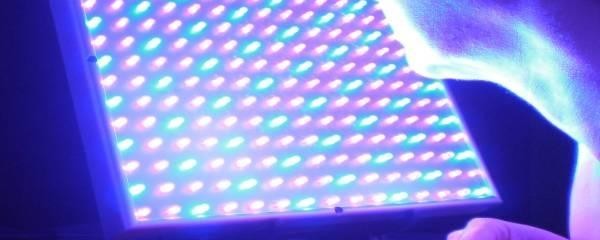 blue and red light therapy