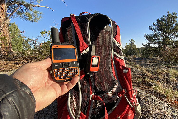 SPOT X Satellite Messenger