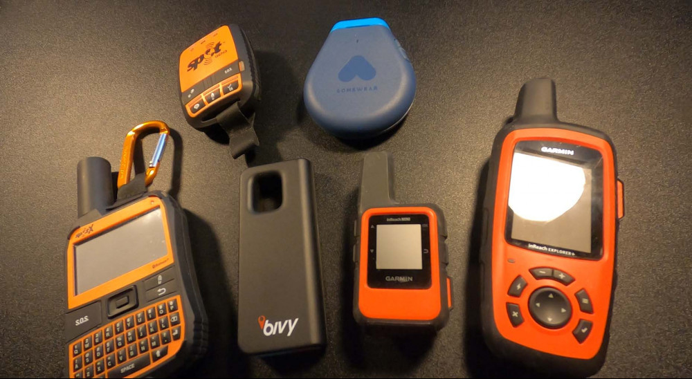 Bivy Stick Blue Compared to Satellite Messengers
