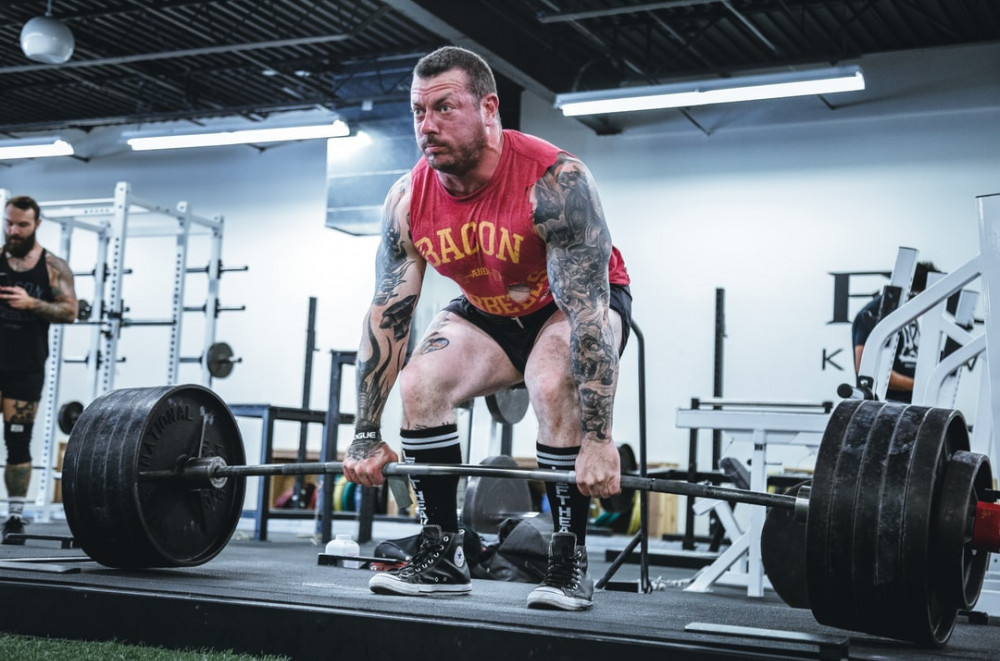 Deadlifts for trap and neck development