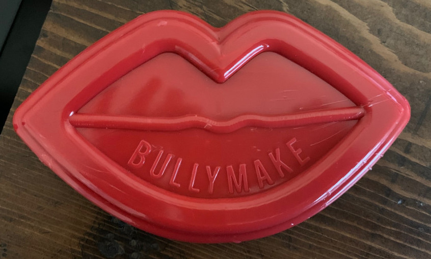 bullymake box reviews - lips toy