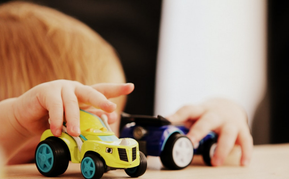kids pretend play