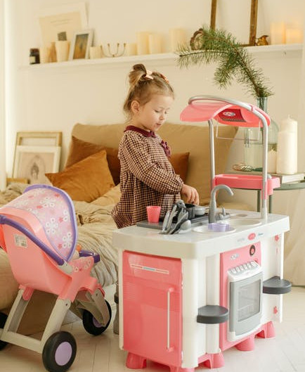 kids pretend play