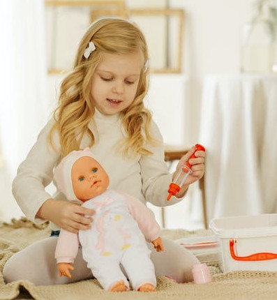 kids pretend play