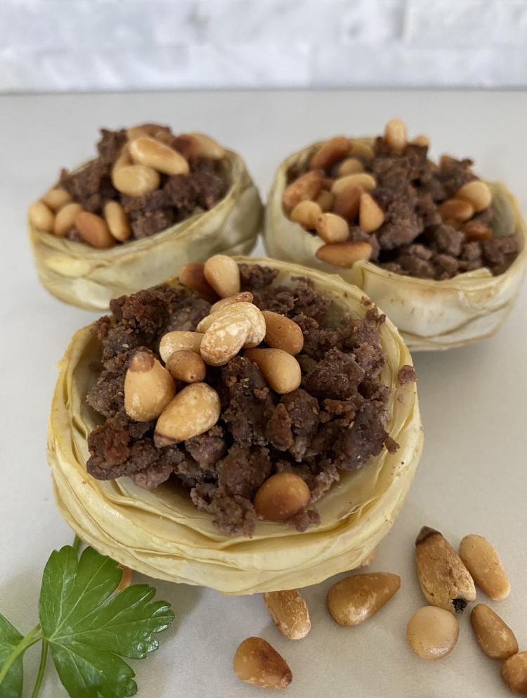 healthy new years eve artichoke cups with beef