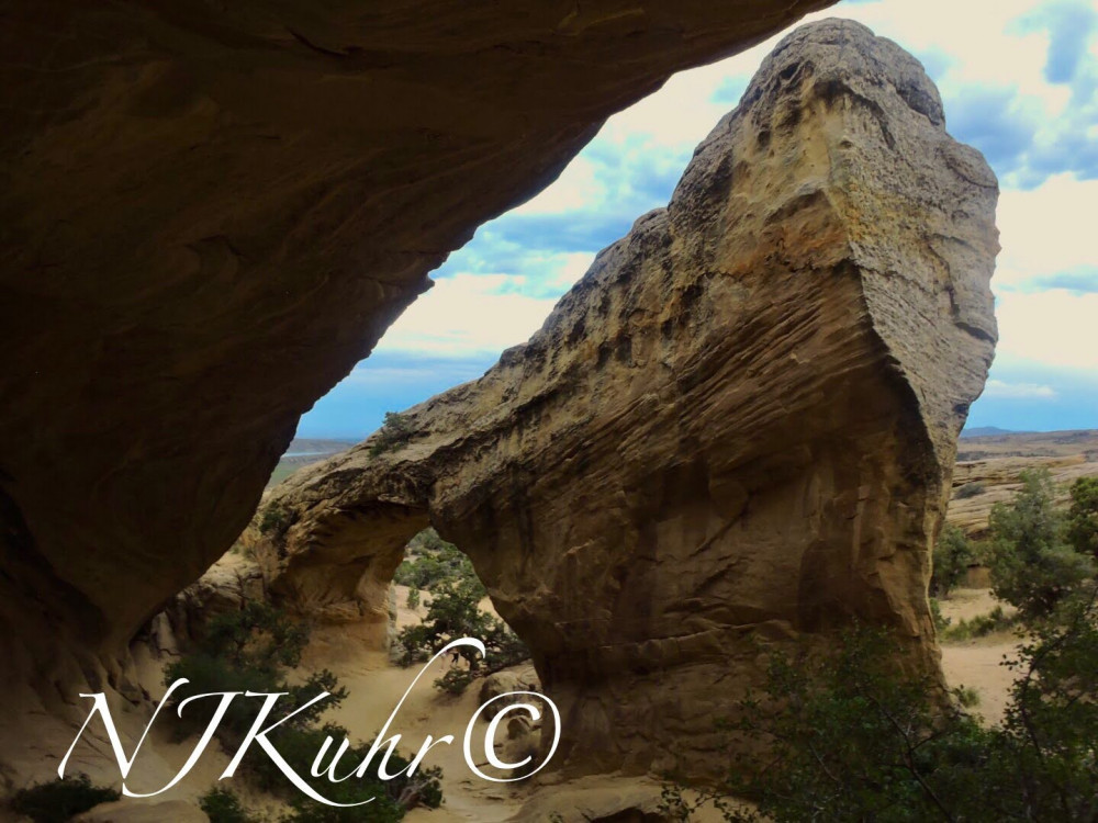 Moonshine Arch Trail