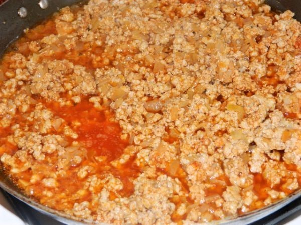 Cabbage Casserole Recipe-Cooking the Pork Mince