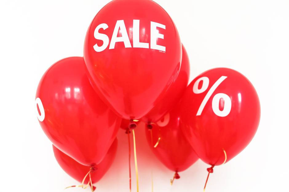 Comparing travel accommodation deals