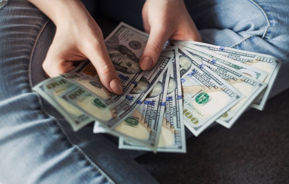 Travel money and holiday spending planning