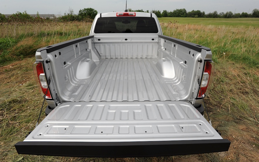 2015 gmc canyon box