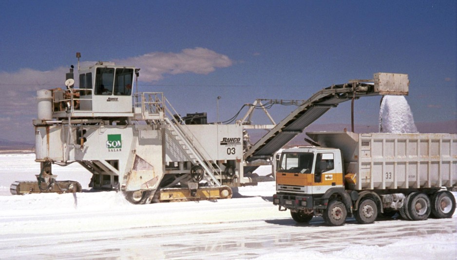 Soquimich, a Chilean company, is the world's largest producer of lithium, It's pumped out of the Atacama Salt Flats in northern Chile, September 6, 2000. Photographer: Michael Smith. Bloomberg News