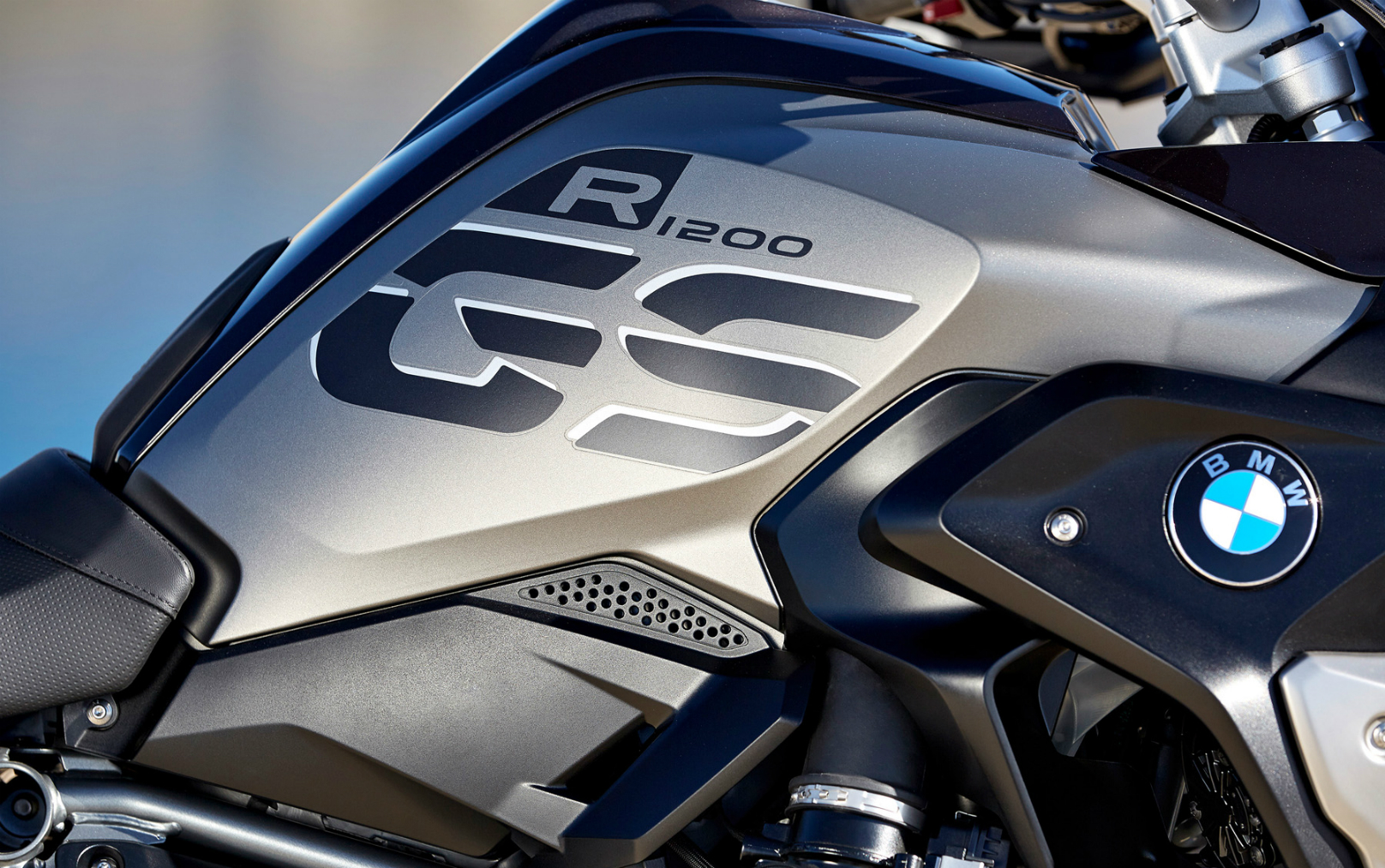 r1200gs wheels