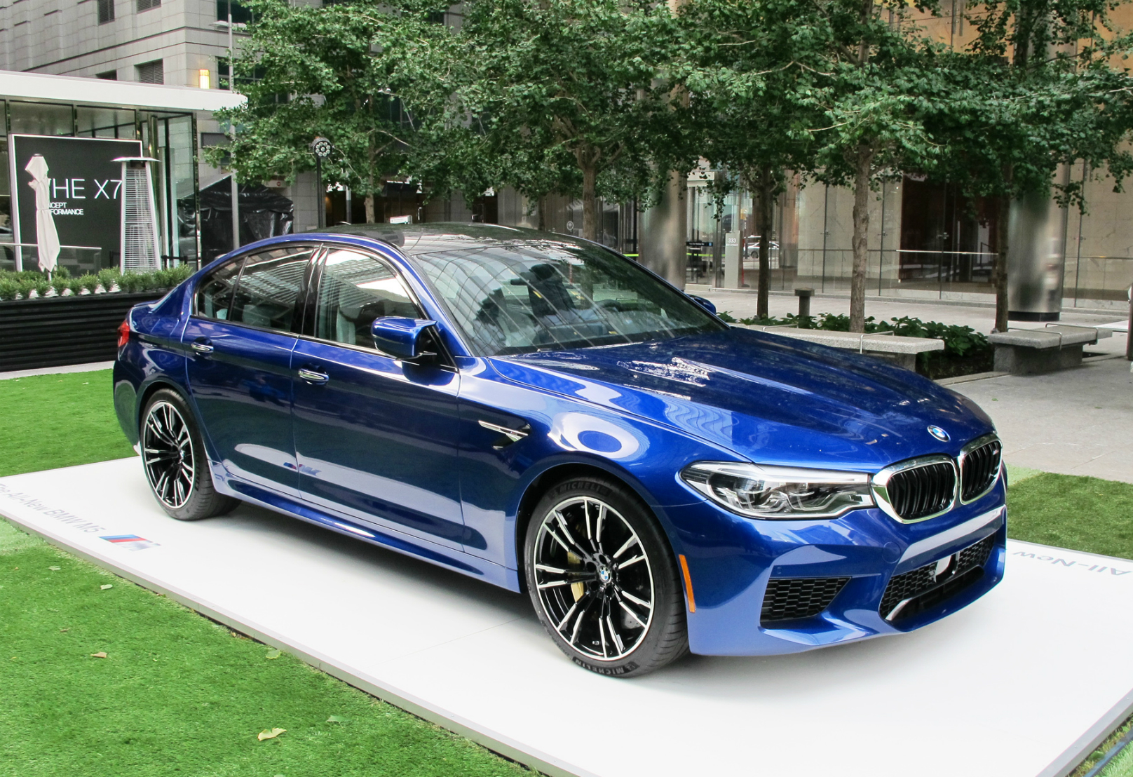 Комплектация bmw luxury