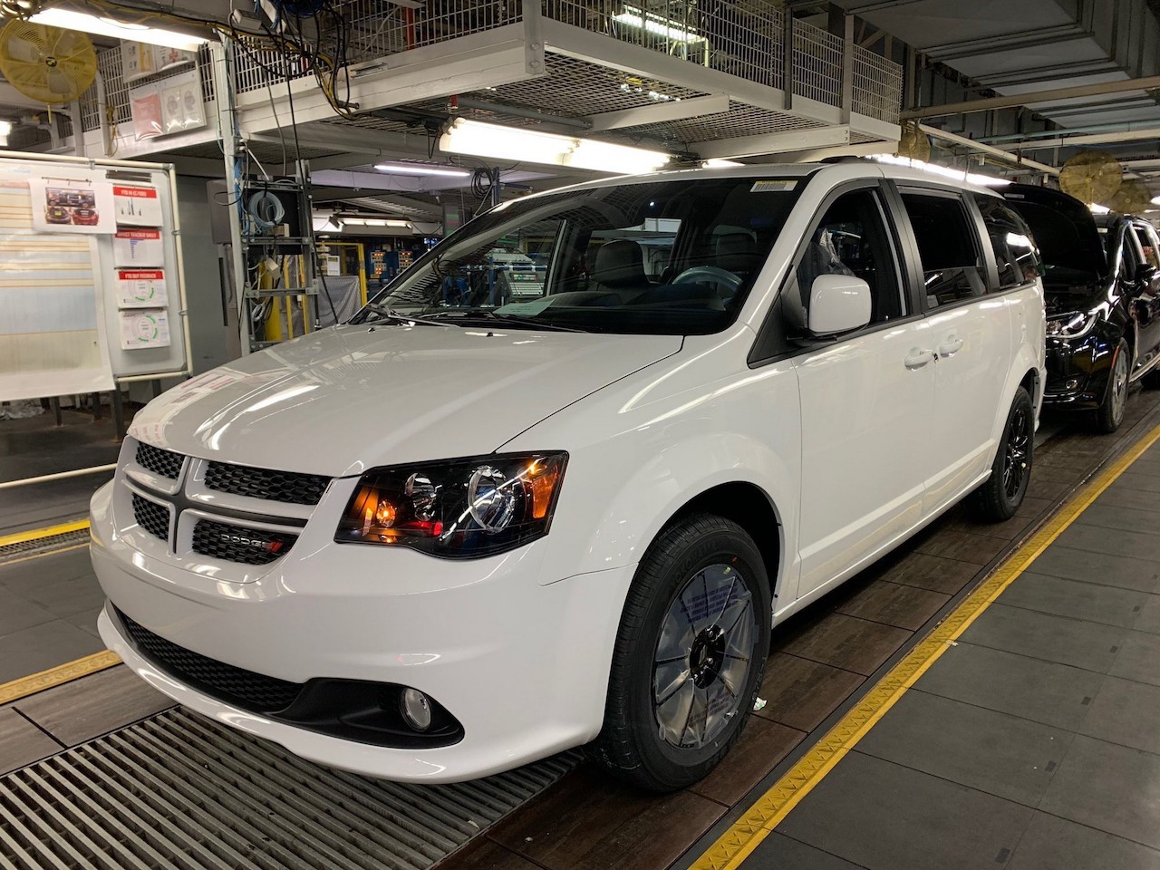 News Roundup Ram Trx Last Grand Caravan Awd Lexus And Acura More Wheels Ca