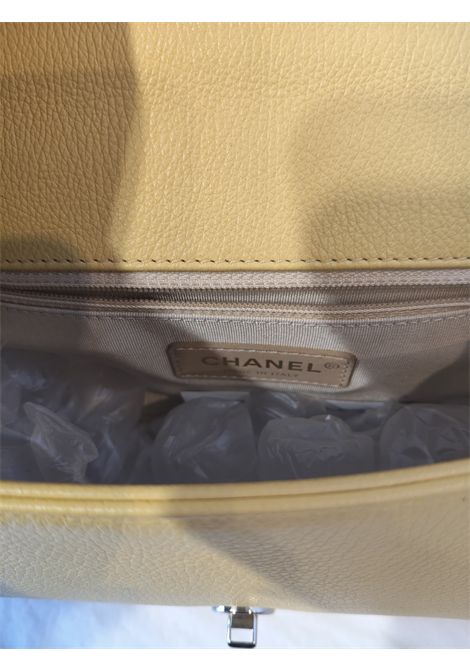 2016 Chanel light yellow leather silver tone hardware contemporary camera bag Chanel Pre-Owned | GIALLO CAMERA BAG16/17